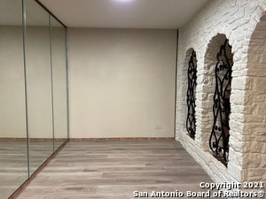 Building Photo - 315 Hillcrest Dr