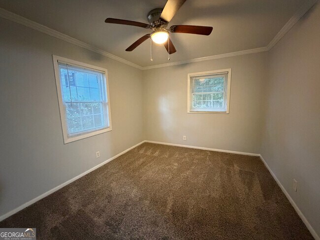 Building Photo - 777 Jordan Ln