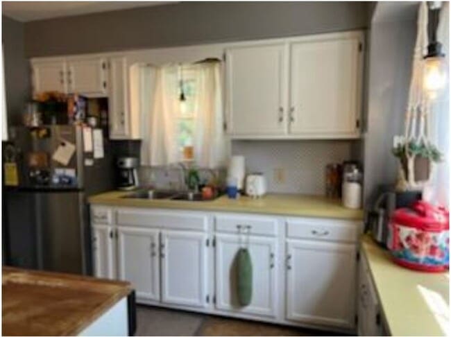 Building Photo - 2313 Brookside Dr