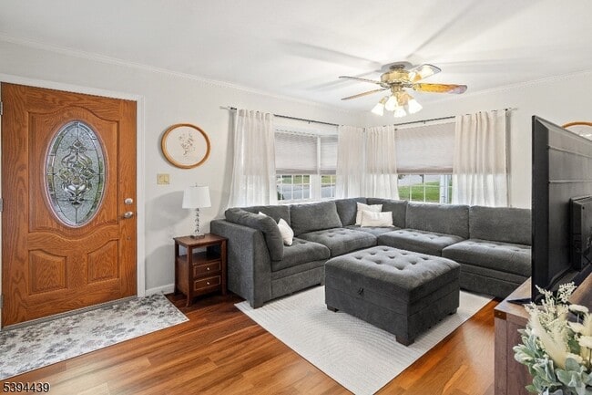 Building Photo - 90 Ford Rd