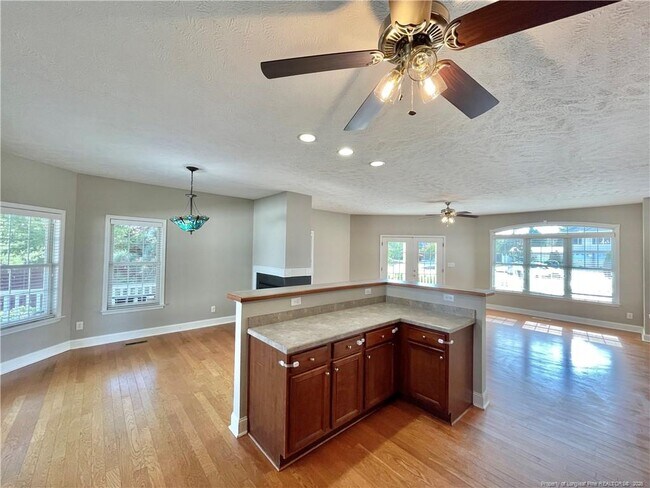 Building Photo - 108 Canyon Ct