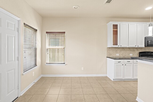 Building Photo - 6034 Preserve Ln