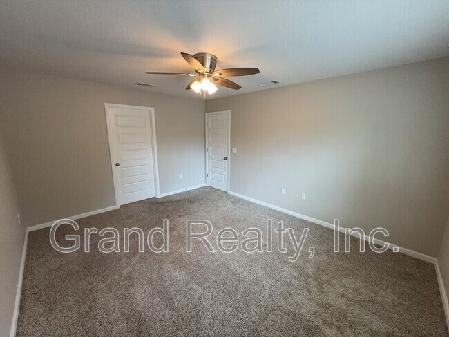 Building Photo - 4407 White Cedar Ct