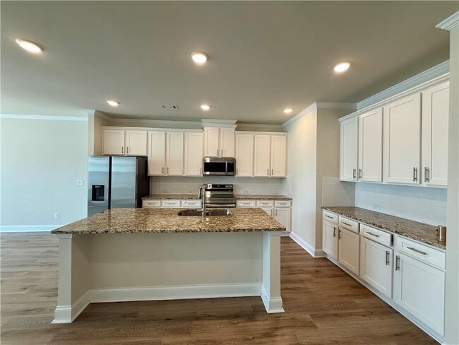 Building Photo - 3811 Brookburn Pk