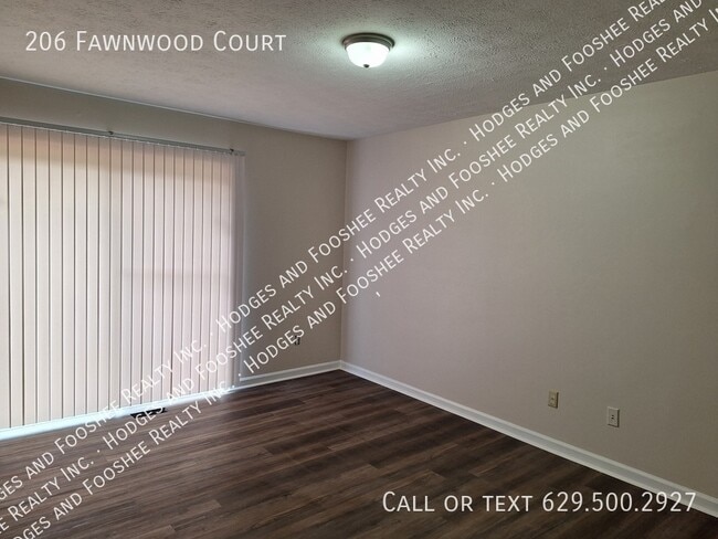 Building Photo - 206 Fawnwood Ct