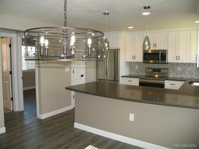 Building Photo - 2158 Sunridge Cir