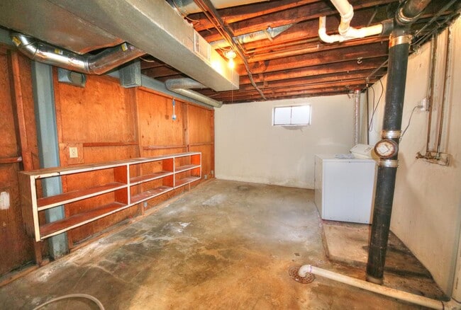 Building Photo - NO SECURITY DEPOSIT! - House for Rent in Florissant