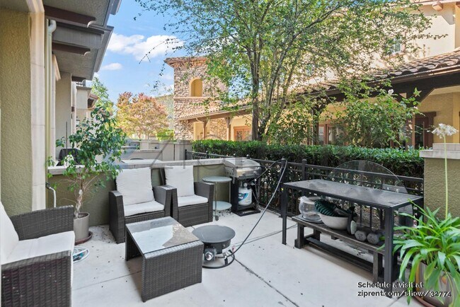 Building Photo - 929 Glen Valley Terrace