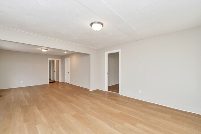 Building Photo - Stunning 4BR Renovation in Bessemer – Be the First to Live Here