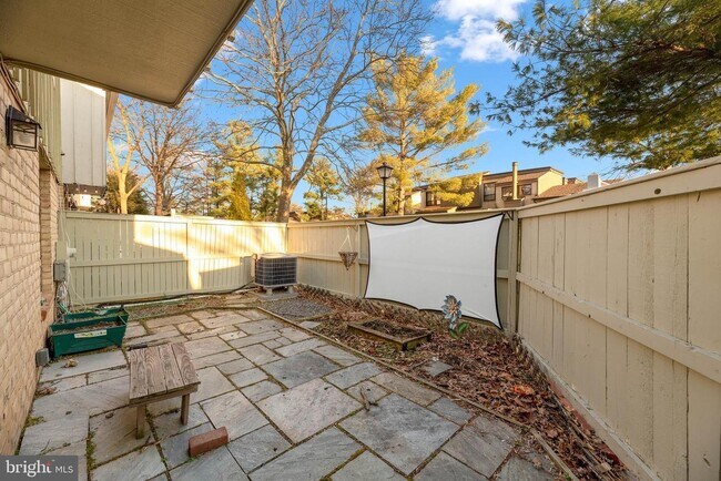 Building Photo - 10971 Trotting Ridge Way