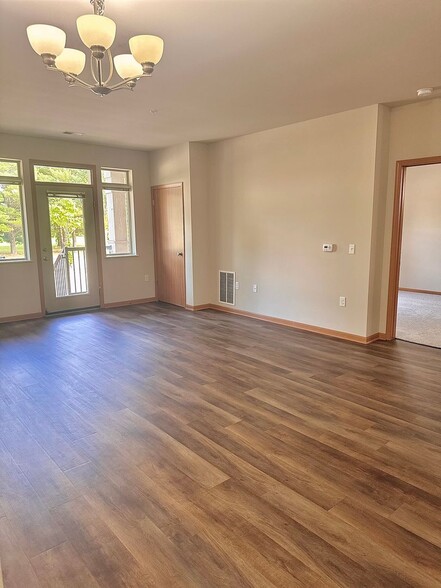 Interior Photo - Fairway Glen Apartments