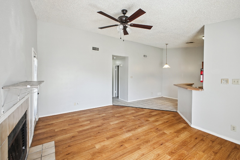 Building Photo - 5522 Lochmoor