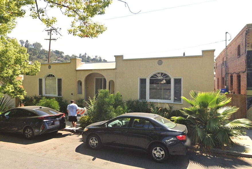 Exterior with Street Parking - 4755 Wiota St