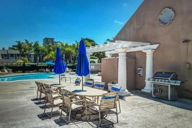 Building Photo - 4054 Nobel Dr