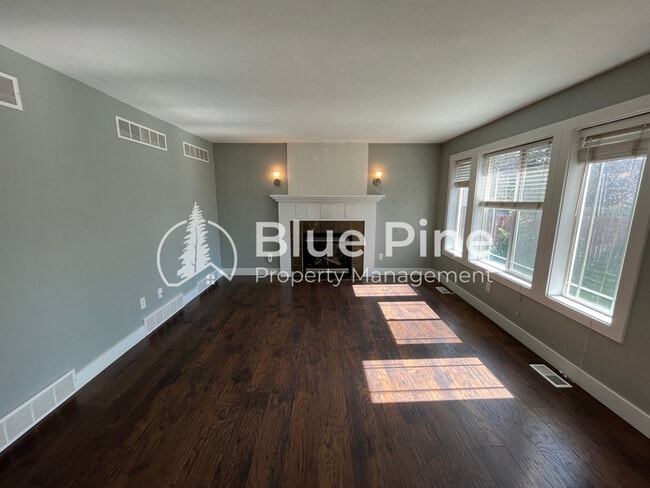 Building Photo - 157 Leesburg Ln