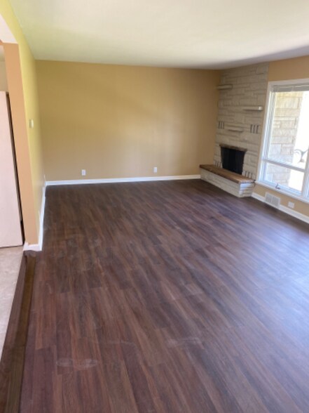 Building Photo - 4152 Sawyer Rd