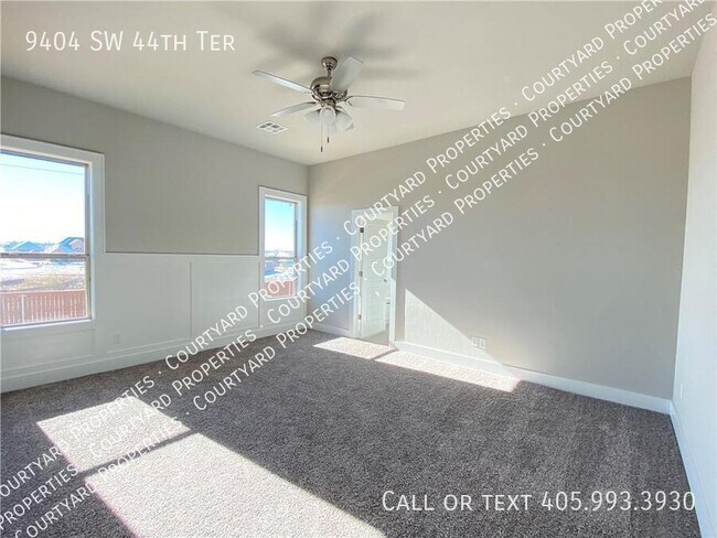 Building Photo - 9404 SW 44th Terrace