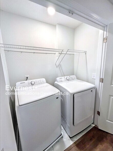 Building Photo - 218 Ansley Wy