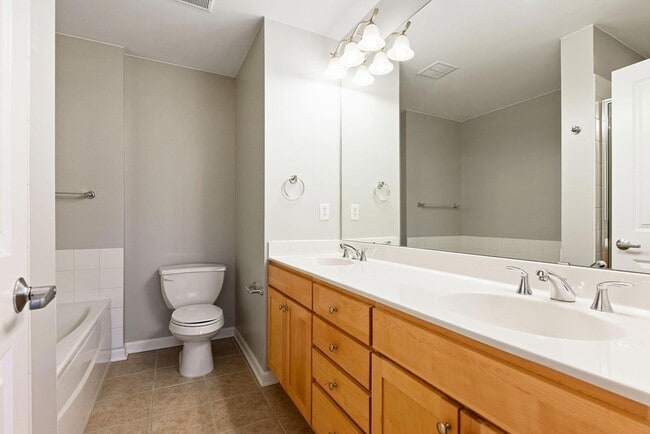 Building Photo - 737 Victoria Street S