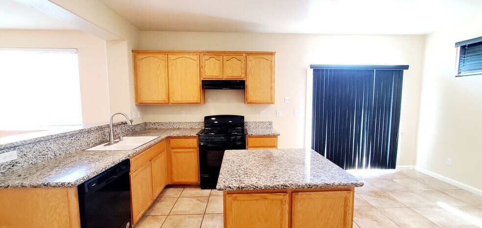 Building Photo - 1618 Fontanella Way