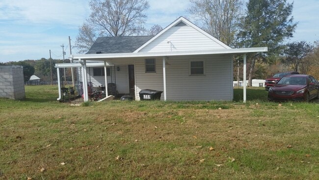 Building Photo - 818 Ridge Rd