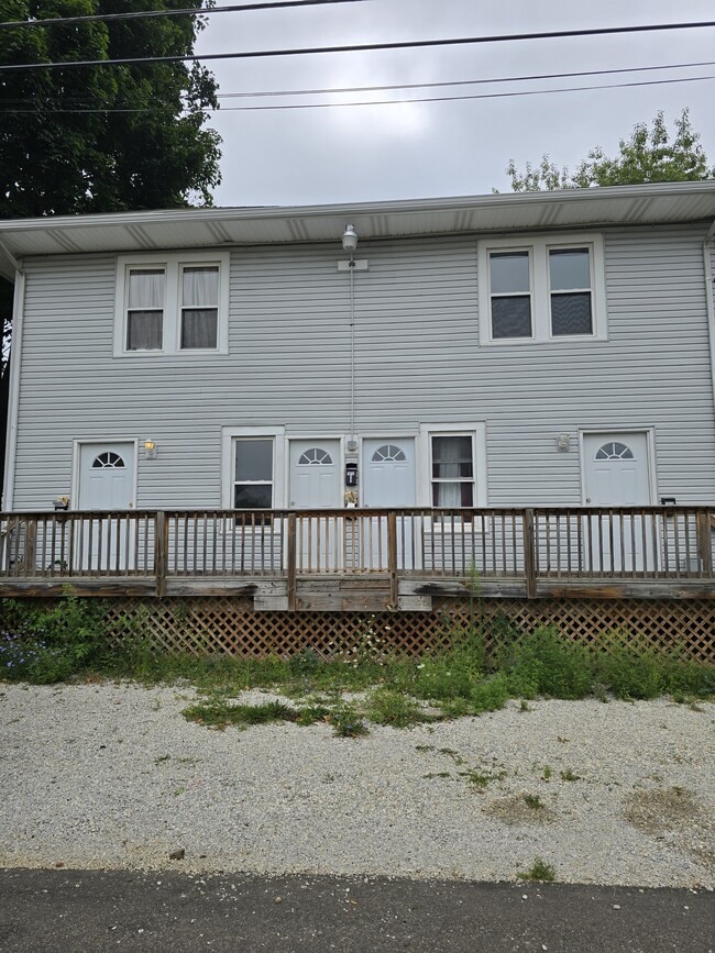 Building Photo - 1812 Minerva Ct NW