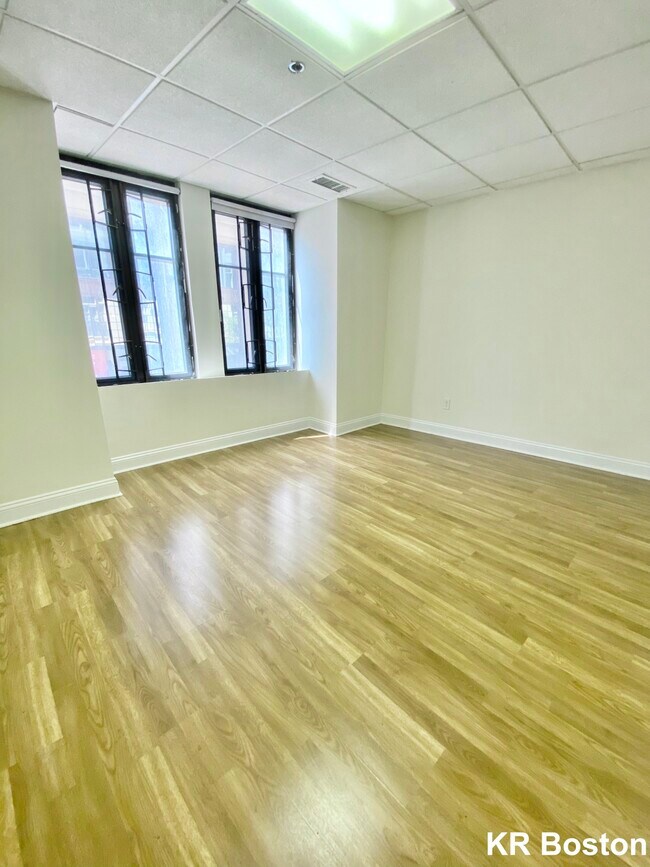 Building Photo - 21 Tremont St