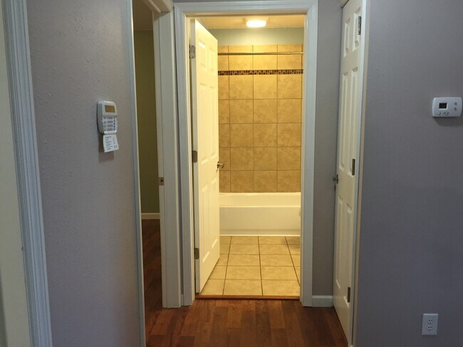 Building Photo - Charming 2-Bedroom Home with Porch & Storage Space