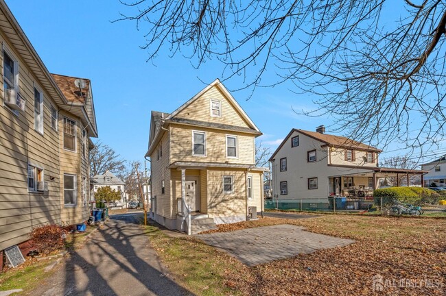 Building Photo - 350 Bergen St