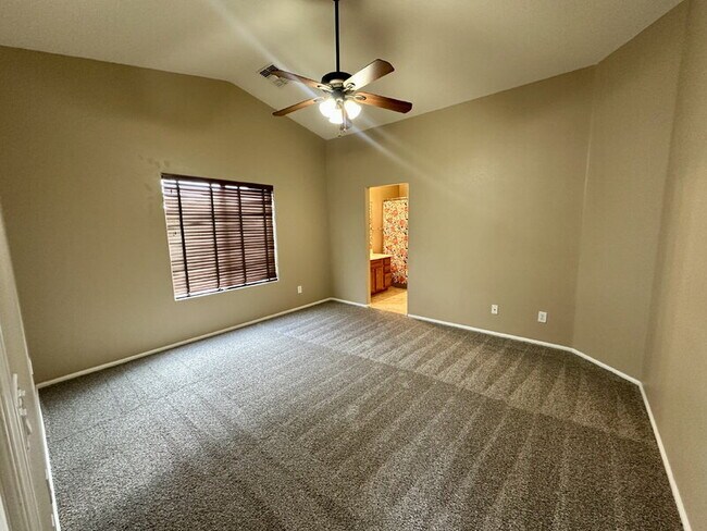 Building Photo - 41841 W Sunland Dr