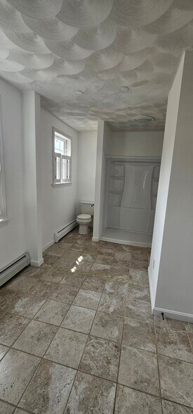 Building Photo - 25 Towanda Dr