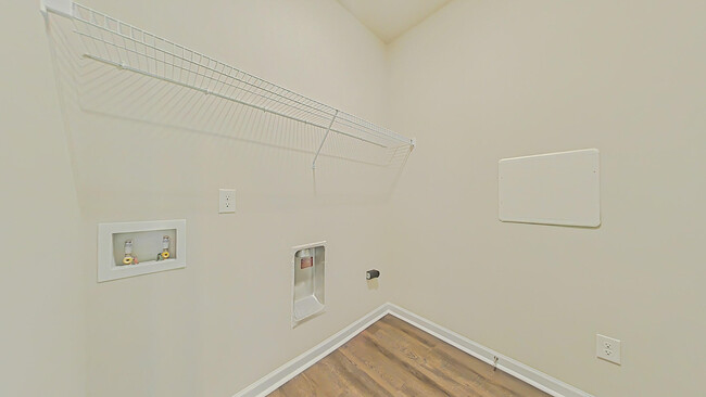 Building Photo - 5082 Samuel Rd
