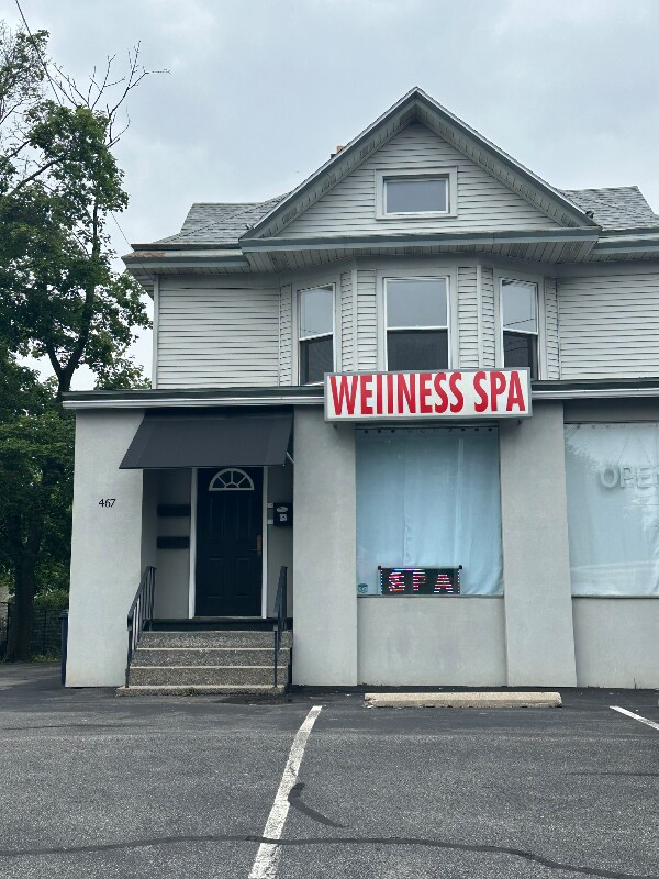 Primary Photo - 467 Troy-Schenectady Rd