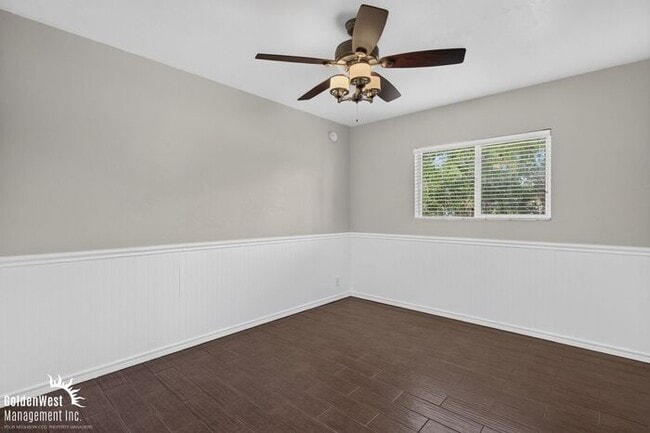 Building Photo - Charming 3Bdm 2Ba Home with Private Backyard in Phoenix!