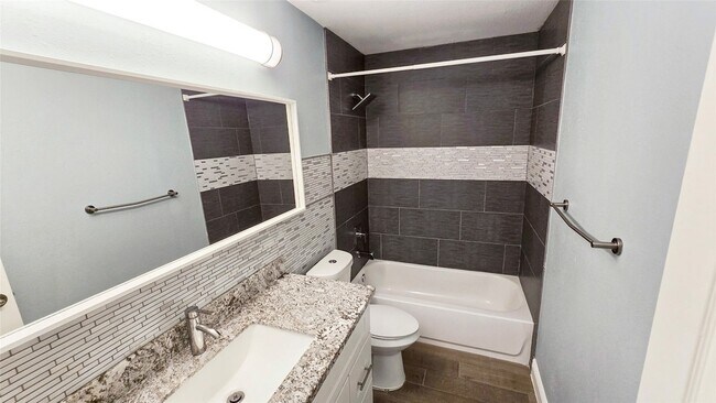 Building Photo - 6310 Macquarie Dr