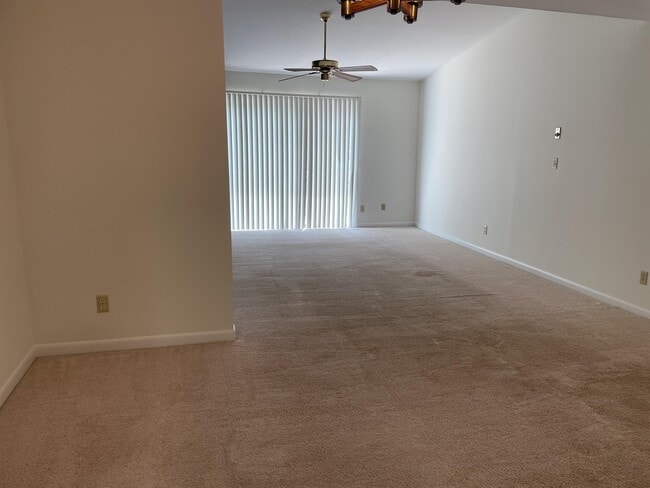 Building Photo - 109 Harvest Dr