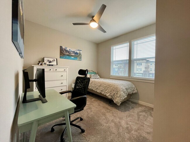 Building Photo - Hillsboro 3 Bed 2.5 Bath Townhome in Reeds Crossing ~ Includes A/C, 2 Car Garage w/ Level 2 Charg...