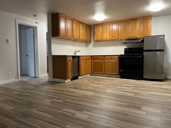 Interior Photo - Twin Court - Ballard - Renovated Unit