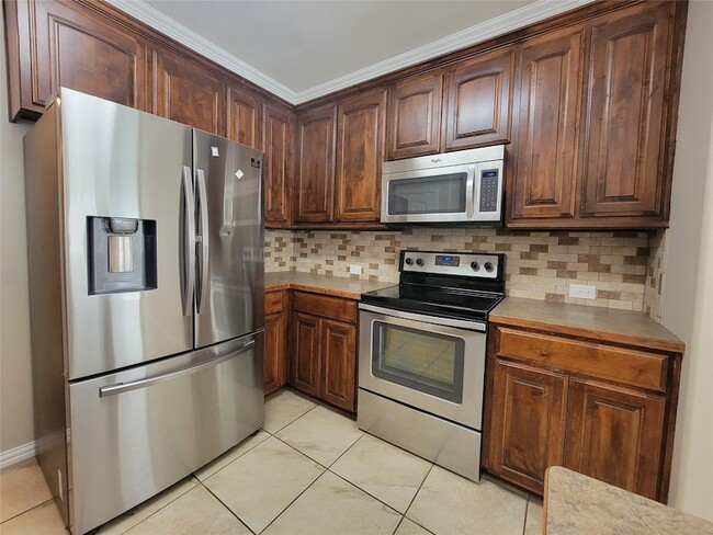 Building Photo - 621 Marybeth Dr