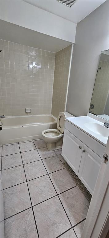 Building Photo - 2227 Margarita Ct