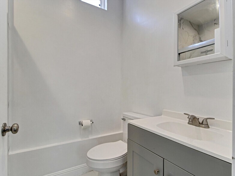 Building Photo - 8956 Kramerwood Pl