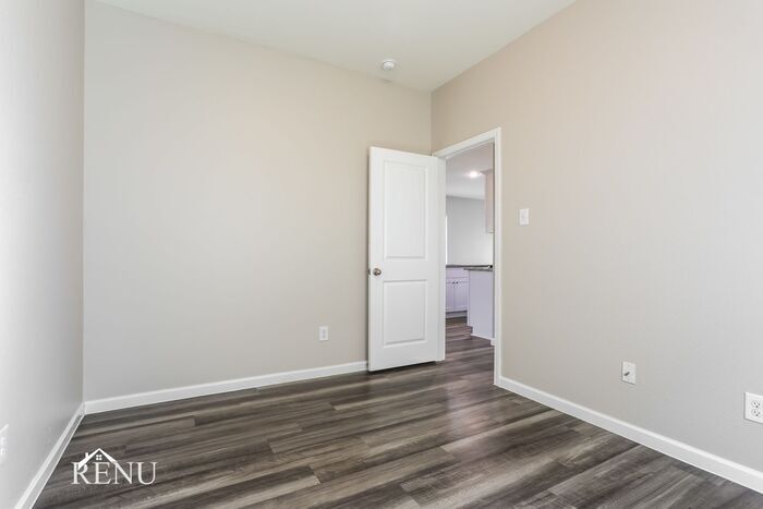 Building Photo - 6116 Harrah Ln