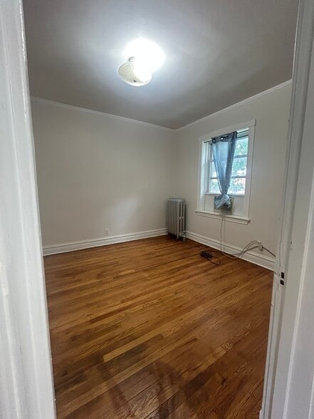 Bedroom 2 - 5021 W Belden St
