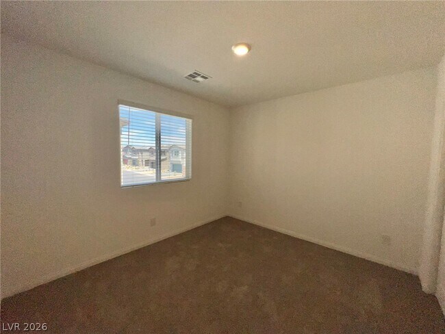 Building Photo - 3254 La Cura Ave