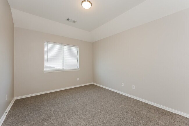 Building Photo - 12701 Campolina Way