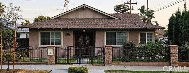 Primary Photo - 402 E Cypress Ave