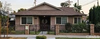 Building Photo - 402 E Cypress Ave