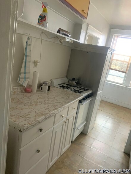 Building Photo - 28 Quint Ave