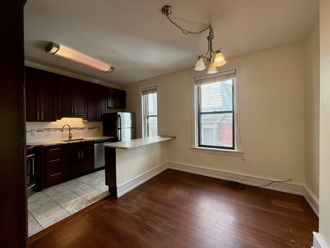 Building Photo - 1610 N Broom St