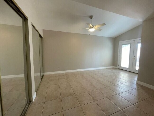 Building Photo - 5634 N 79th Way